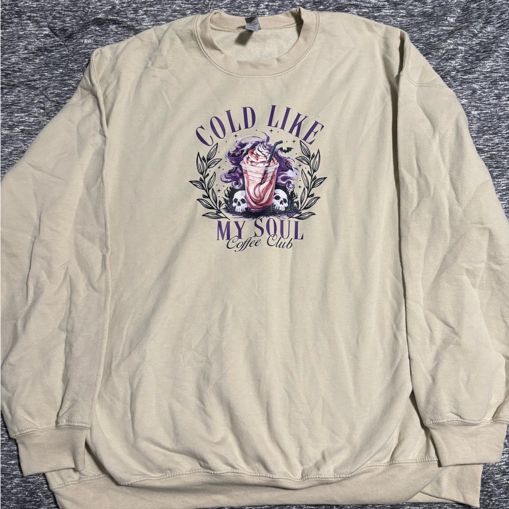 Cream Graphic Women's Sweater - NWOT